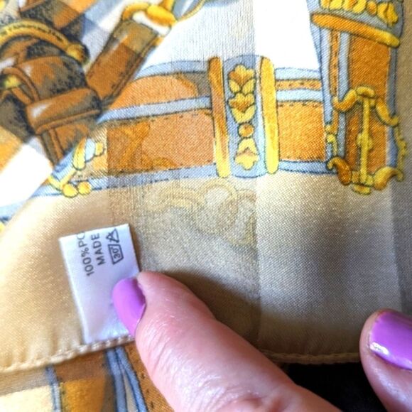 Vintage Coat of Armor/Belts and Buckle Square Scarf - Made in Italy - Picture 3 of 10
